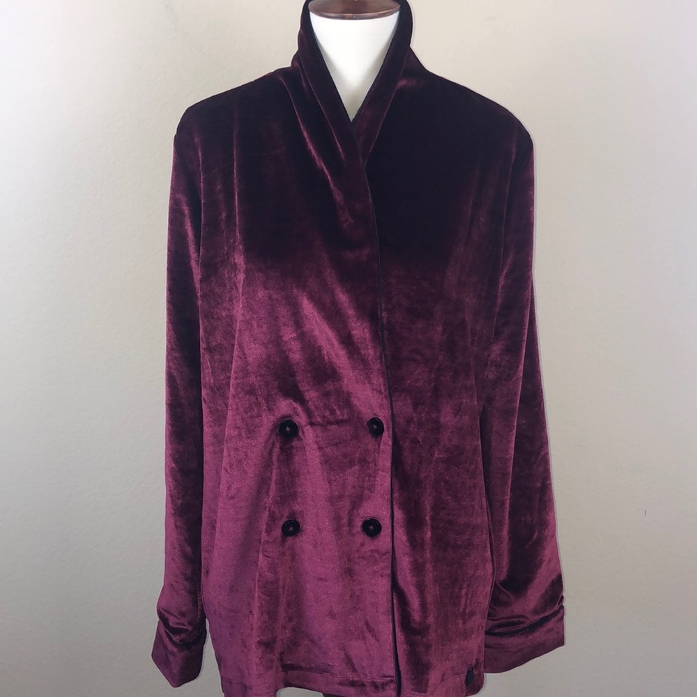NWT Stunning! Volcom Stone Row Burgundy Soft Velvet Jacket - Size Small
